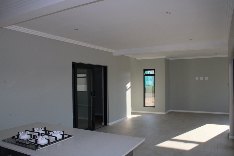 4 Bedroom Property for Sale in Kidds Beach Eastern Cape